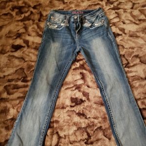 Grace in LA size 28x27 capri